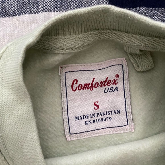 Sweatshirt - Picture 2 of 2